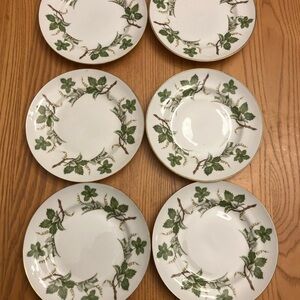 Set of 6 Vintage Royal Tara fine bone china dessert/salad plates 6.5 in